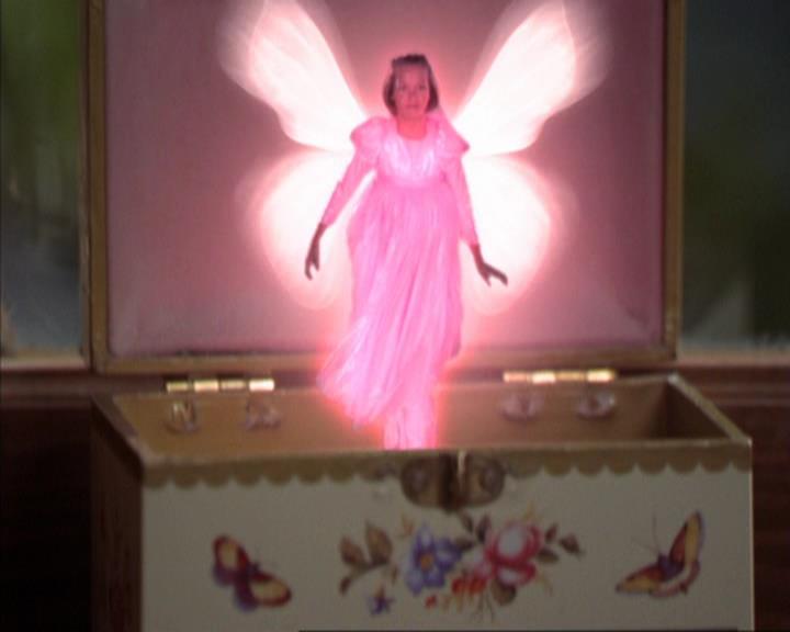 Charmed-Online_dot_net-3x03OnceUponATime0902.jpg