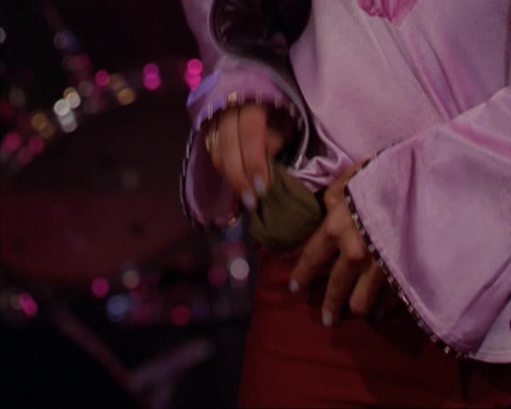 Charmed-Online_dot_net-3x03OnceUponATime0980.jpg