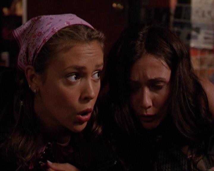 Charmed-Online_dot_net-3x03OnceUponATime1049.jpg