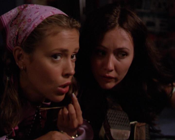 Charmed-Online_dot_net-3x03OnceUponATime1057.jpg