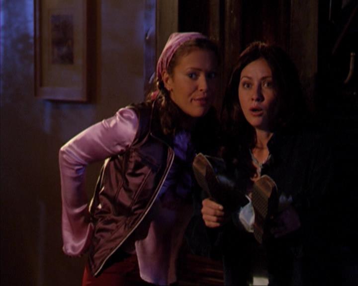 Charmed-Online_dot_net-3x03OnceUponATime1237.jpg