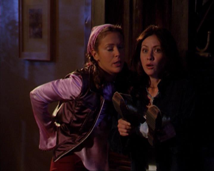 Charmed-Online_dot_net-3x03OnceUponATime1238.jpg