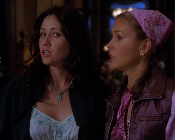 Charmed-Online_dot_net-3x03OnceUponATime1308.jpg