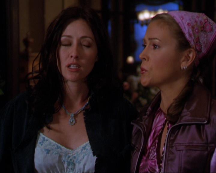 Charmed-Online_dot_net-3x03OnceUponATime1309.jpg