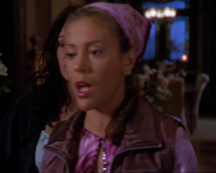 Charmed-Online_dot_net-3x03OnceUponATime1311.jpg