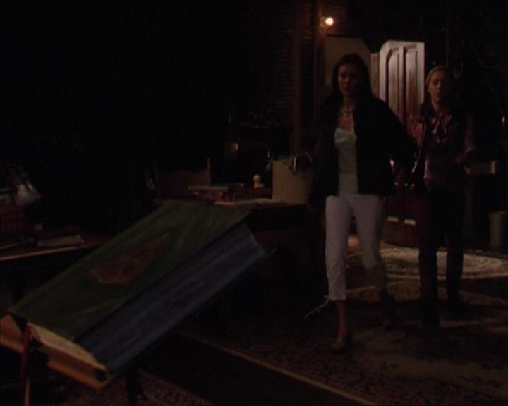 Charmed-Online_dot_net-3x03OnceUponATime1359.jpg