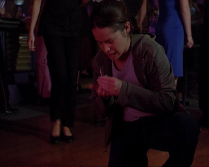 Charmed-Online_dot_net-3x03OnceUponATime1421.jpg
