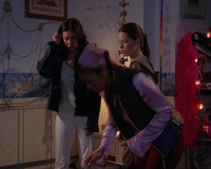 Charmed-Online_dot_net-3x03OnceUponATime1745.jpg