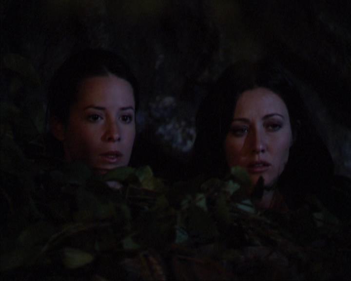 Charmed-Online_dot_net-3x03OnceUponATime1901.jpg