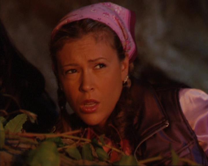 Charmed-Online_dot_net-3x03OnceUponATime1911.jpg