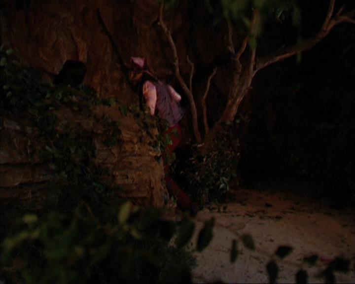 Charmed-Online_dot_net-3x03OnceUponATime1922.jpg