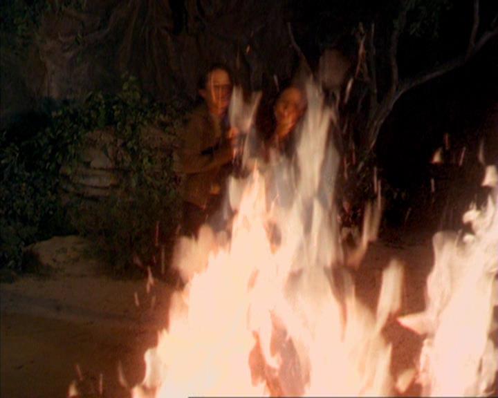 Charmed-Online_dot_net-3x03OnceUponATime1955.jpg