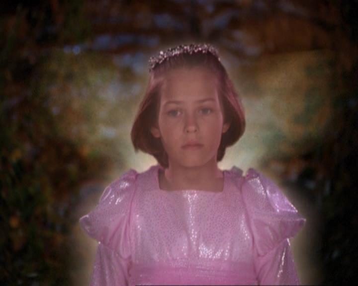 Charmed-Online_dot_net-3x03OnceUponATime2011.jpg