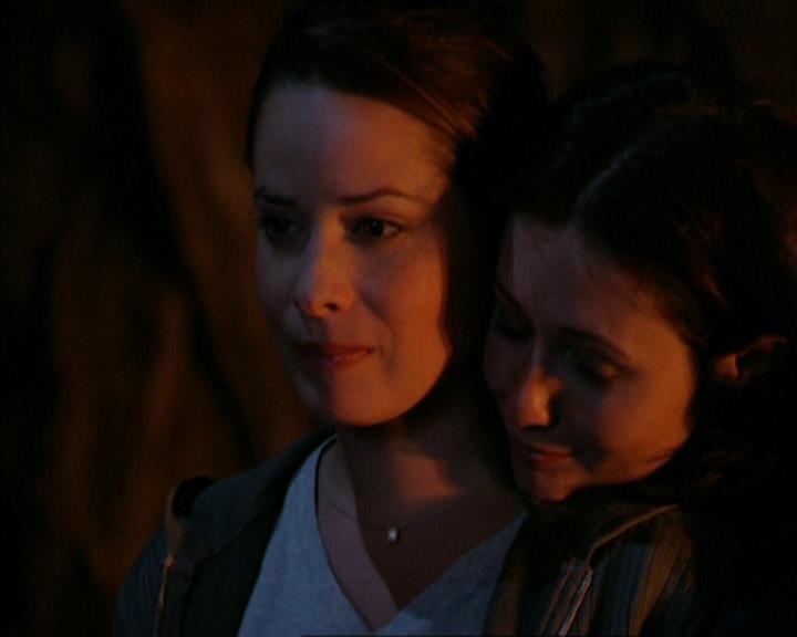 Charmed-Online_dot_net-3x03OnceUponATime2048.jpg