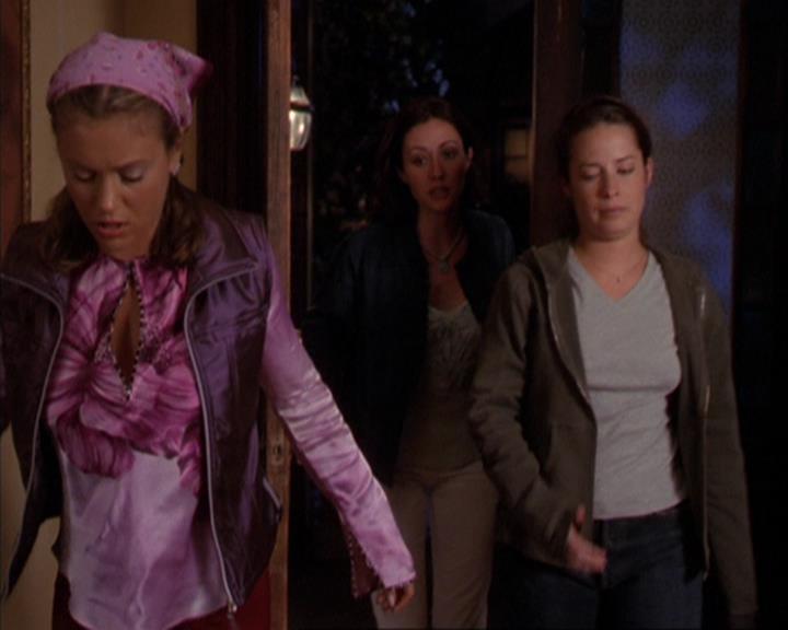 Charmed-Online_dot_net-3x03OnceUponATime2060.jpg