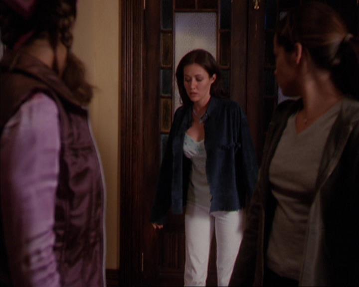 Charmed-Online_dot_net-3x03OnceUponATime2064.jpg