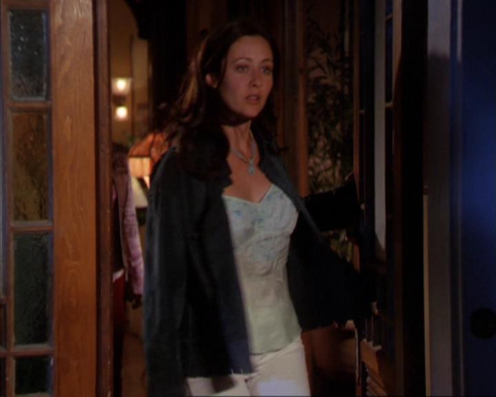 Charmed-Online_dot_net-3x03OnceUponATime2069.jpg