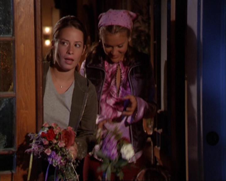 Charmed-Online_dot_net-3x03OnceUponATime2086.jpg