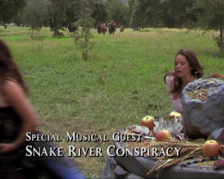 Charmed-Online_dot_net-3x04AllHalliwellsEve0345.jpg Charmed-Online_dot_net-3x04AllHalliwellsEve0345.jpg