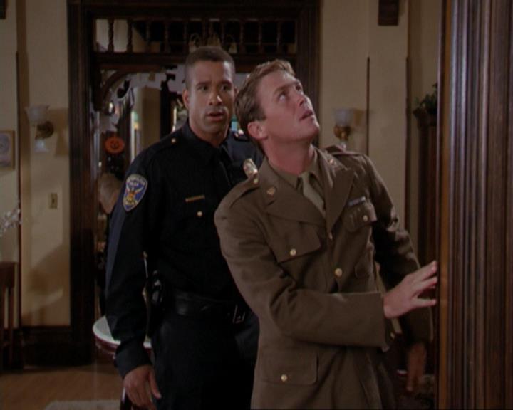 Charmed-Online_dot_net-3x04AllHalliwellsEve0547.jpg