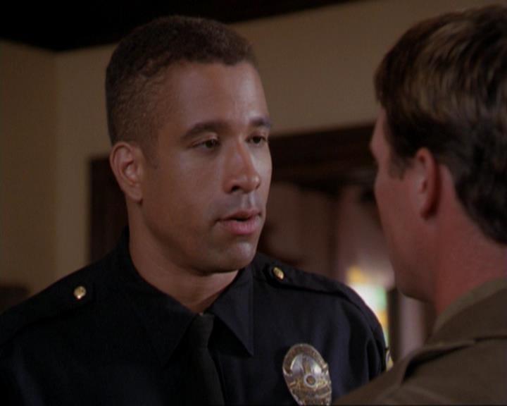Charmed-Online_dot_net-3x04AllHalliwellsEve0586.jpg