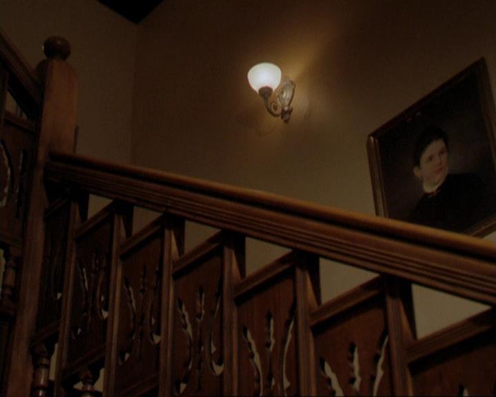 Charmed-Online_dot_net-3x04AllHalliwellsEve0623.jpg