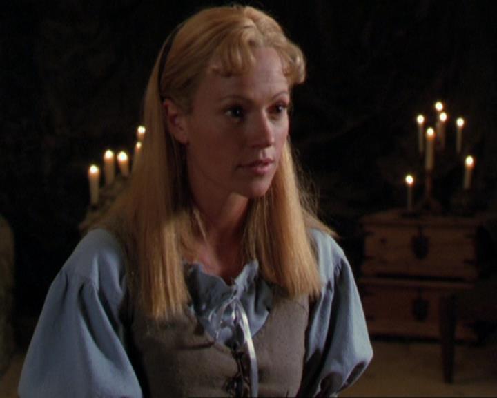 Charmed-Online_dot_net-3x04AllHalliwellsEve0661.jpg