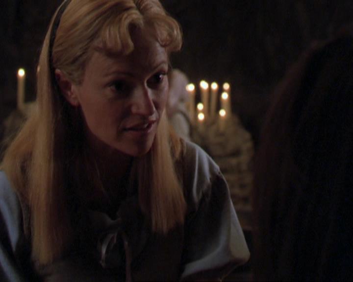 Charmed-Online_dot_net-3x04AllHalliwellsEve0704.jpg Charmed-Online_dot_net-3x04AllHalliwellsEve0704.jpg