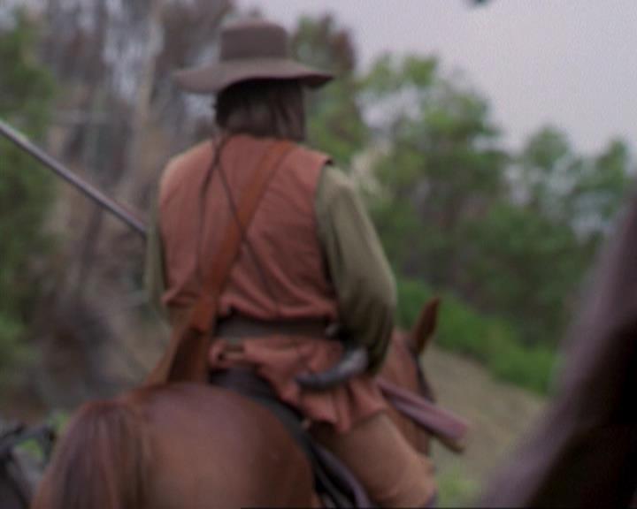 Charmed-Online_dot_net-3x04AllHalliwellsEve0818.jpg