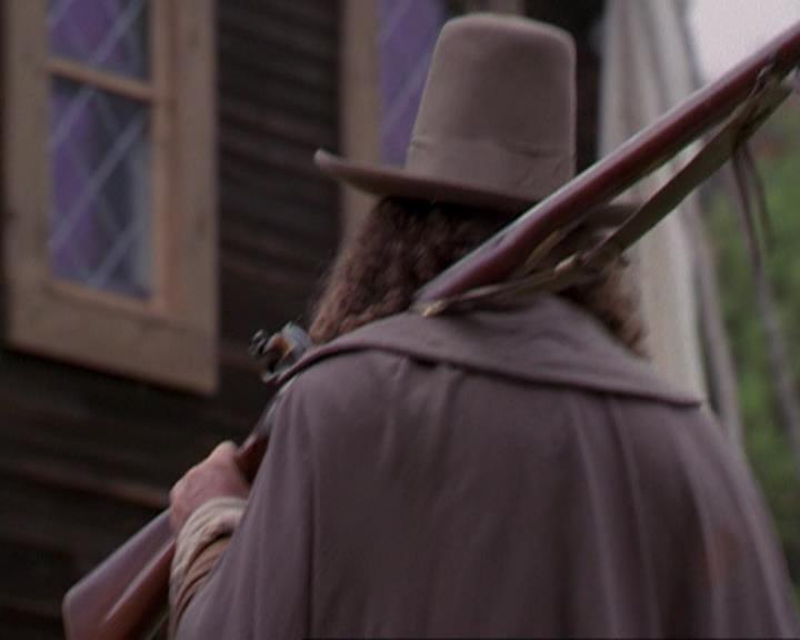 Charmed-Online_dot_net-3x04AllHalliwellsEve0820.jpg Charmed-Online_dot_net-3x04AllHalliwellsEve0820.jpg