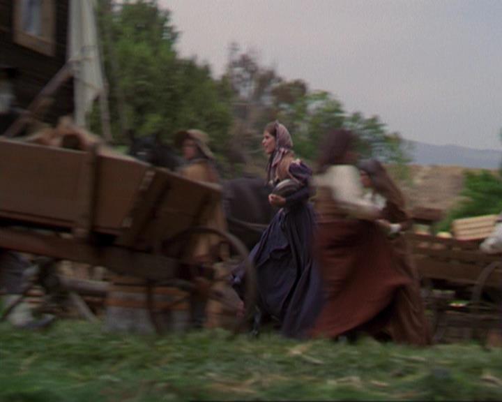 Charmed-Online_dot_net-3x04AllHalliwellsEve0854.jpg Charmed-Online_dot_net-3x04AllHalliwellsEve0854.jpg