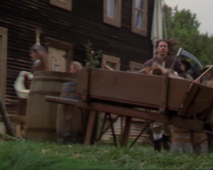 Charmed-Online_dot_net-3x04AllHalliwellsEve0856.jpg Charmed-Online_dot_net-3x04AllHalliwellsEve0856.jpg