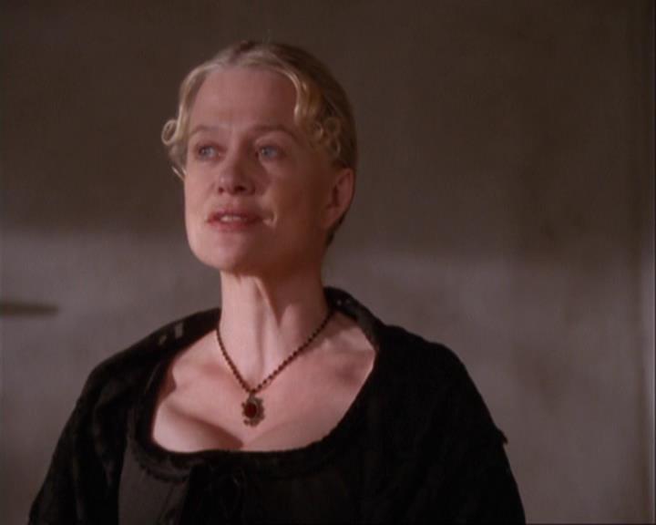 Charmed-Online_dot_net-3x04AllHalliwellsEve0919.jpg