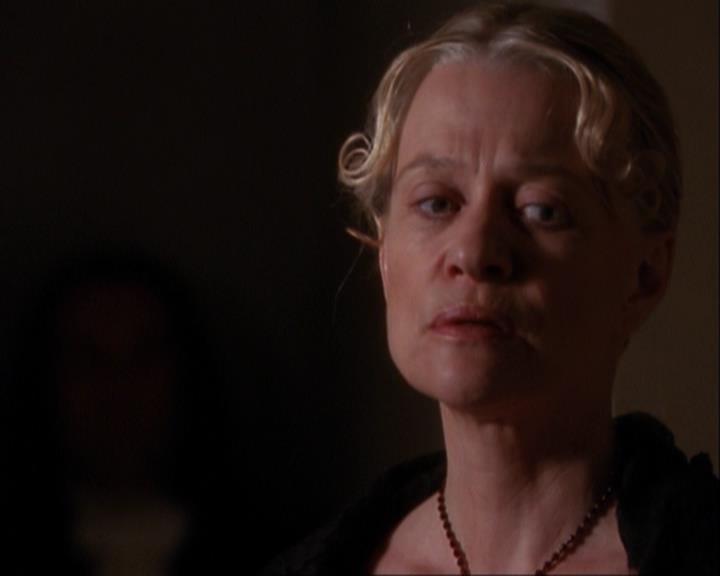 Charmed-Online_dot_net-3x04AllHalliwellsEve0944.jpg Charmed-Online_dot_net-3x04AllHalliwellsEve0944.jpg