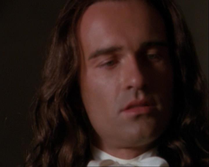 Charmed-Online_dot_net-3x04AllHalliwellsEve0952.jpg
