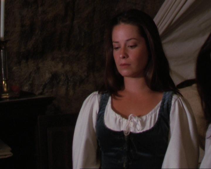 Charmed-Online_dot_net-3x04AllHalliwellsEve0993.jpg Charmed-Online_dot_net-3x04AllHalliwellsEve0993.jpg