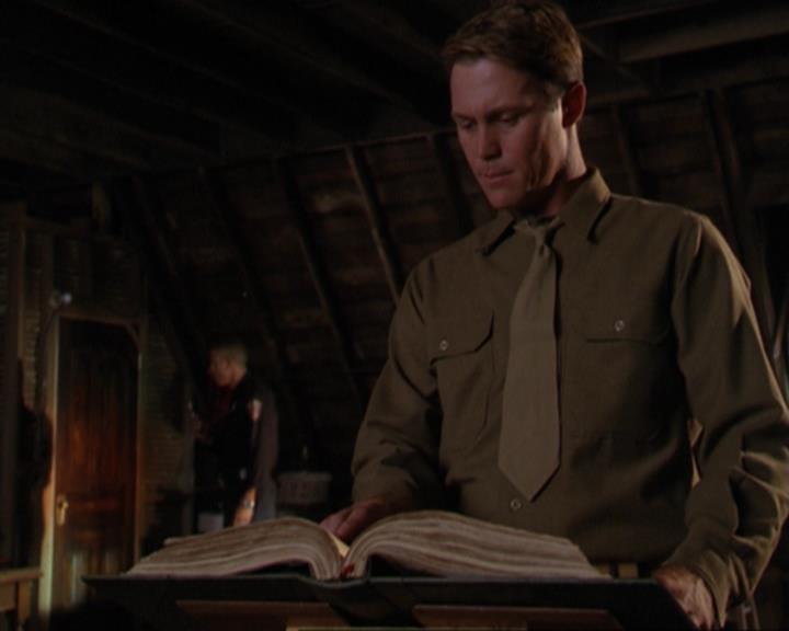 Charmed-Online_dot_net-3x04AllHalliwellsEve1056.jpg Charmed-Online_dot_net-3x04AllHalliwellsEve1056.jpg