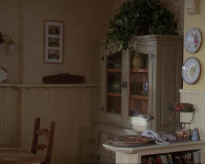 Charmed-Online_dot_net-3x04AllHalliwellsEve1113.jpg Charmed-Online_dot_net-3x04AllHalliwellsEve1113.jpg