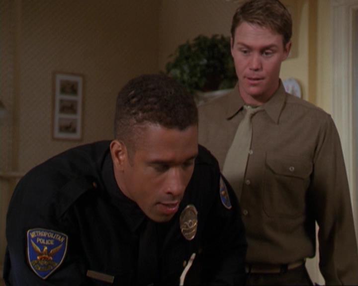 Charmed-Online_dot_net-3x04AllHalliwellsEve1120.jpg