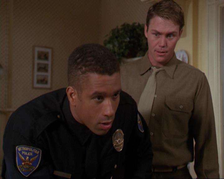 Charmed-Online_dot_net-3x04AllHalliwellsEve1121.jpg