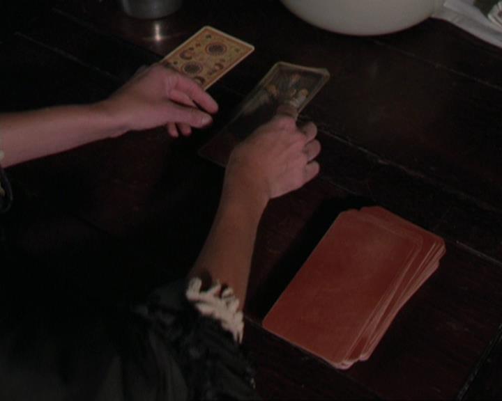 Charmed-Online_dot_net-3x04AllHalliwellsEve1131.jpg