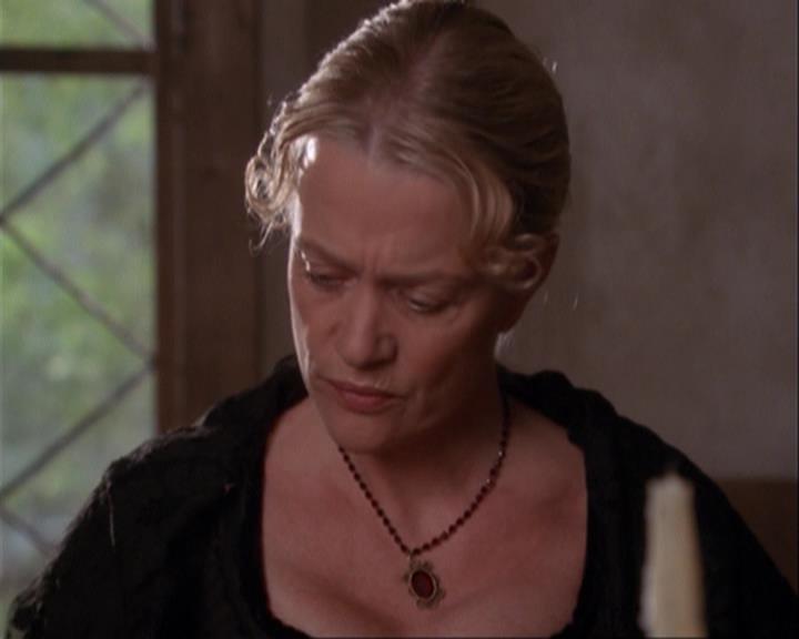 Charmed-Online_dot_net-3x04AllHalliwellsEve1133.jpg Charmed-Online_dot_net-3x04AllHalliwellsEve1133.jpg