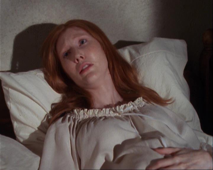 Charmed-Online_dot_net-3x04AllHalliwellsEve1162.jpg Charmed-Online_dot_net-3x04AllHalliwellsEve1162.jpg