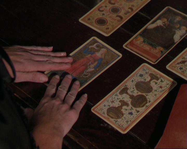 Charmed-Online_dot_net-3x04AllHalliwellsEve1183.jpg
