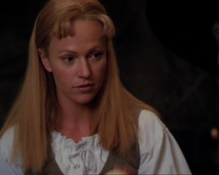 Charmed-Online_dot_net-3x04AllHalliwellsEve1251.jpg