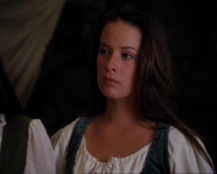 Charmed-Online_dot_net-3x04AllHalliwellsEve1261.jpg
