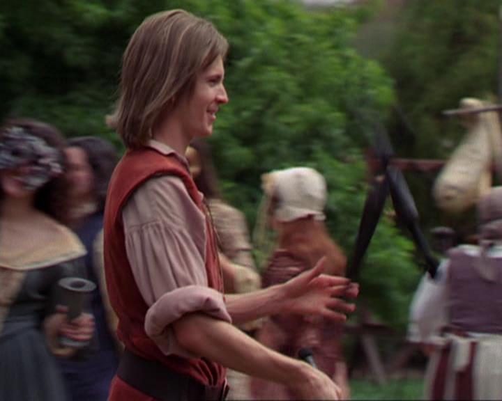 Charmed-Online_dot_net-3x04AllHalliwellsEve1388.jpg Charmed-Online_dot_net-3x04AllHalliwellsEve1388.jpg