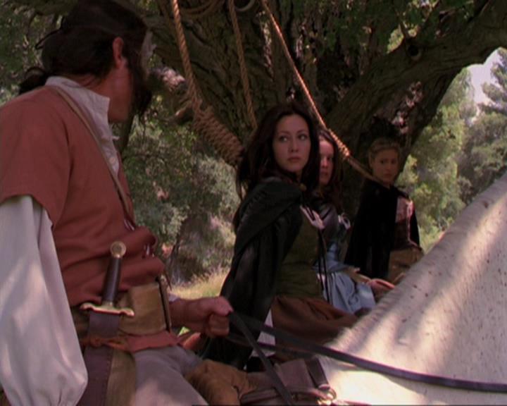Charmed-Online_dot_net-3x04AllHalliwellsEve1515.jpg Charmed-Online_dot_net-3x04AllHalliwellsEve1515.jpg