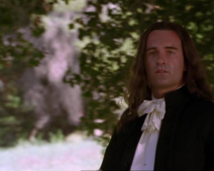 Charmed-Online_dot_net-3x04AllHalliwellsEve1517.jpg