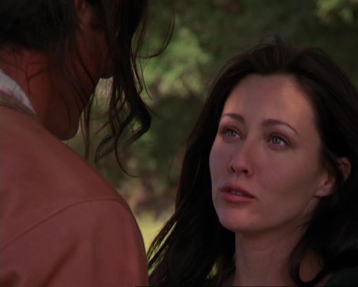 Charmed-Online_dot_net-3x04AllHalliwellsEve1625.jpg Charmed-Online_dot_net-3x04AllHalliwellsEve1625.jpg